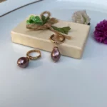 گوشواره طرح گلابی بنفش