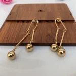 گوشواره توپی آویزان شیک