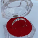 انگشتر سه نگین براق ابی کم رنگ - Image 3