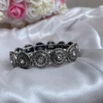 دستبند کشی طرح دار