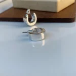 گوشواره نقره‌ای براق برند Accessories - Image 3