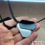گردنبند مردانه دو پلاک لایه‌ای مشکی و نقره‌ای - Image 4